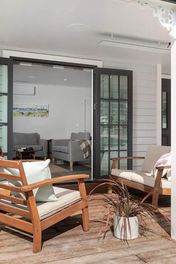Villa On Commons Mount Maunganui New Zealand