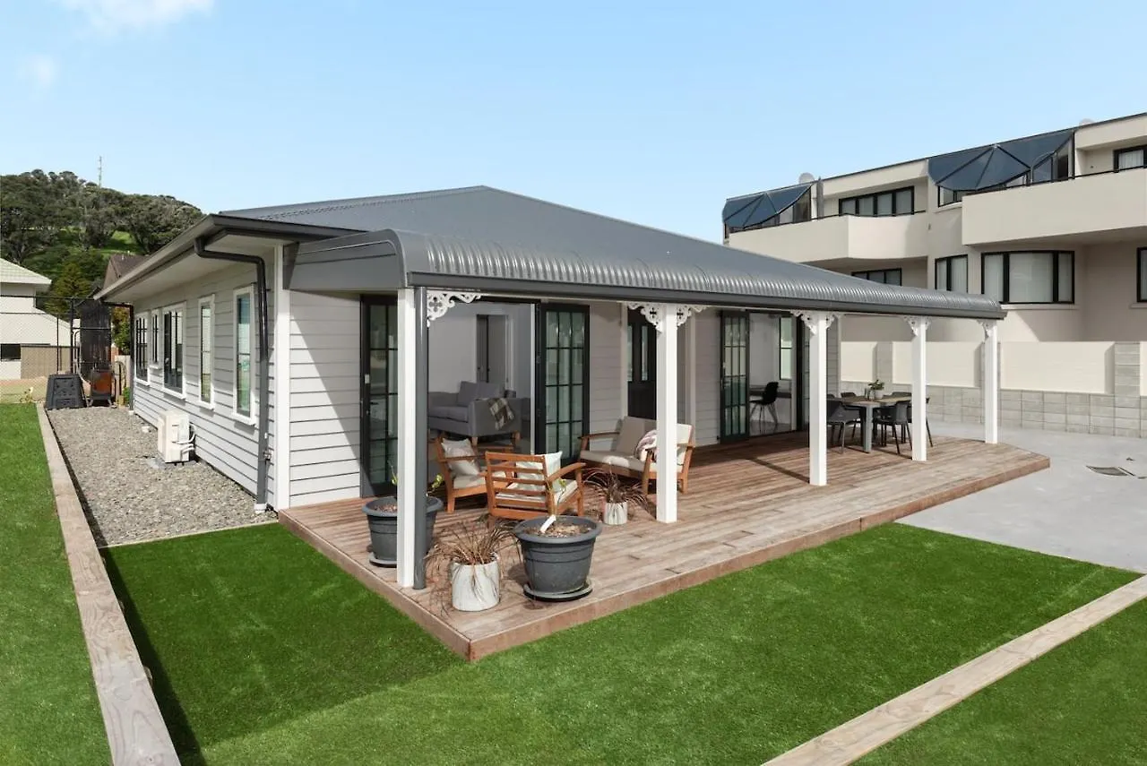 Villa On Commons Mount Maunganui New Zealand